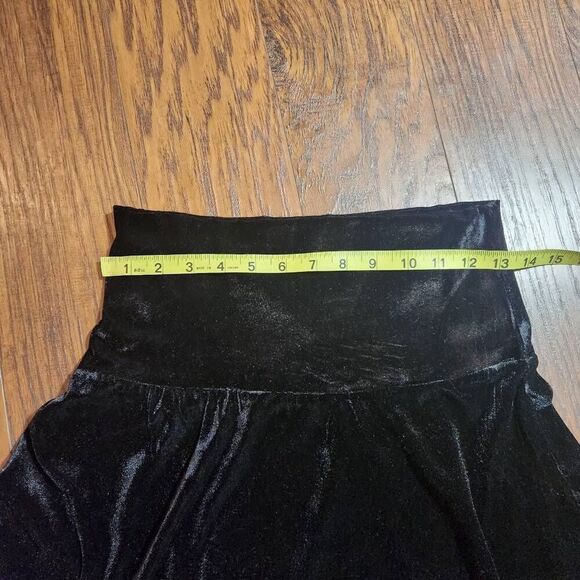 Standard Issue velvet skirt - Picture 5 of 6